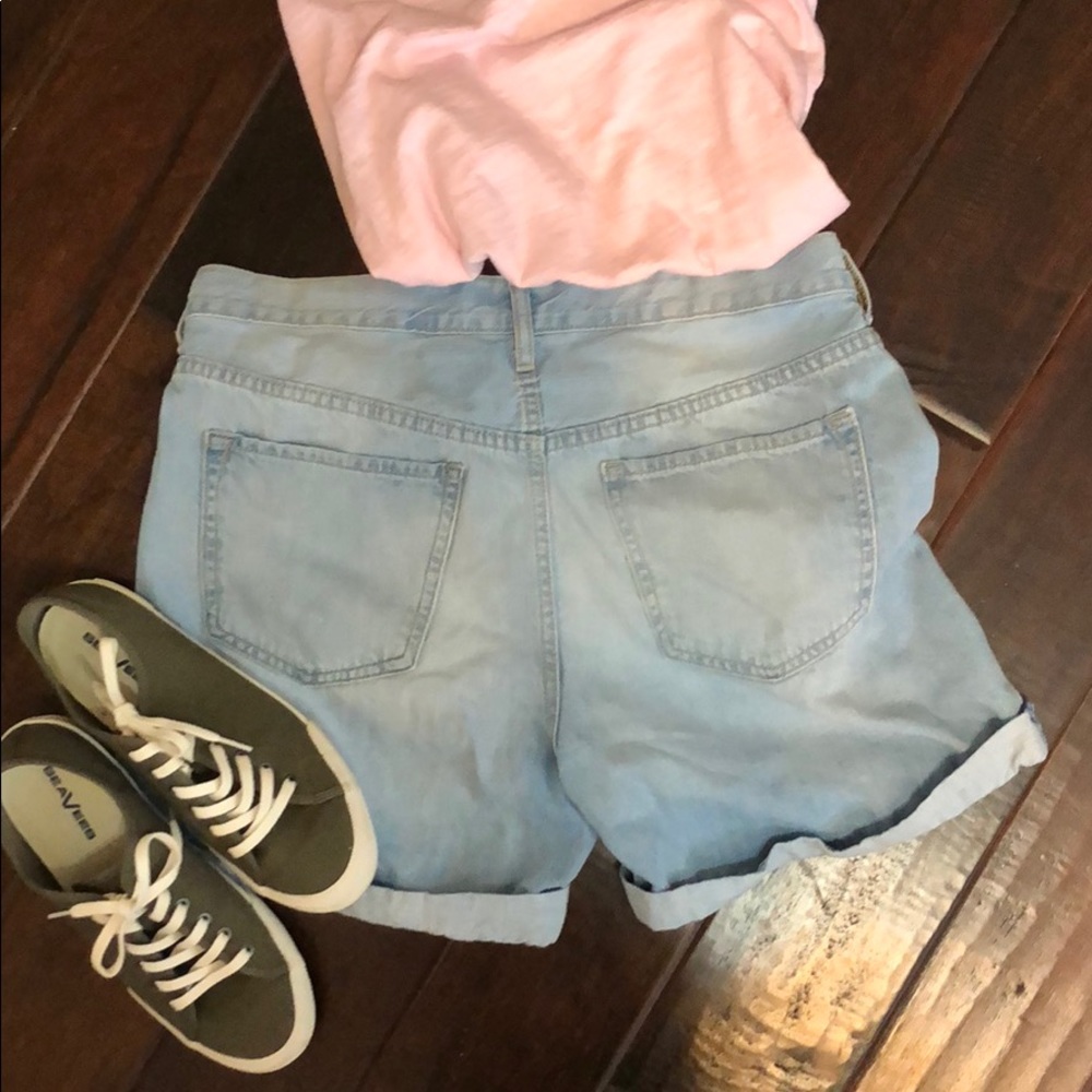 🌸🌸 distressed boyfriend shorts 🌸🌸 - Picture 4 of 4